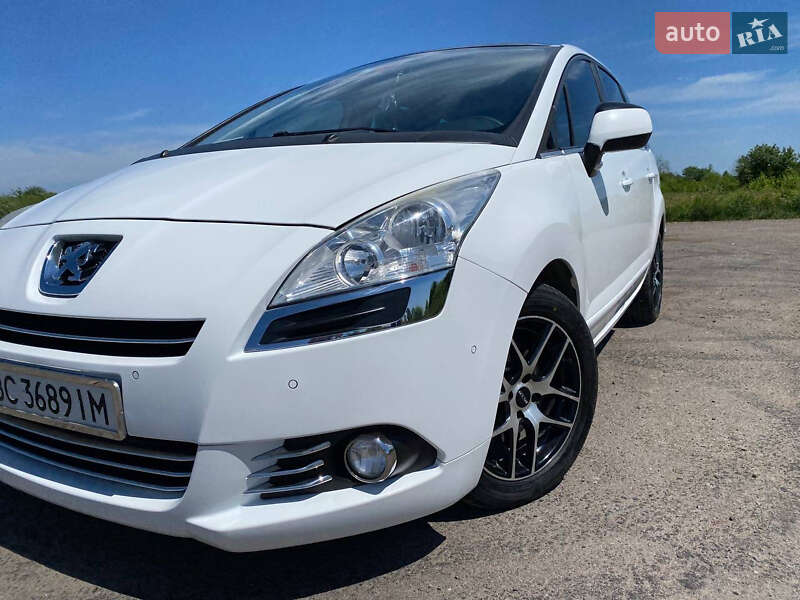 Микровэн Peugeot 5008 2013 в Львове