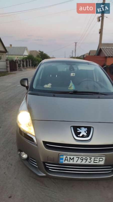 Peugeot 5008 2010
