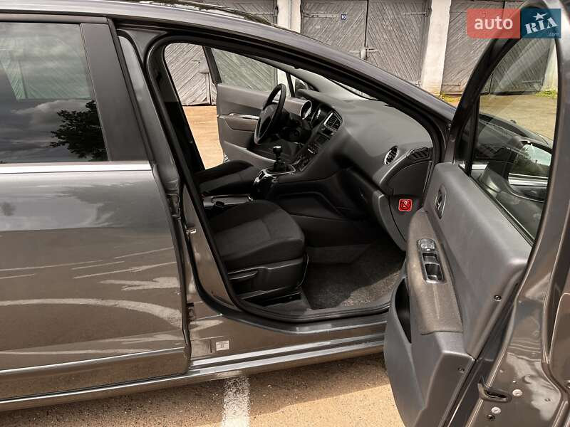 Мікровен Peugeot 5008 2009 в Костопілі