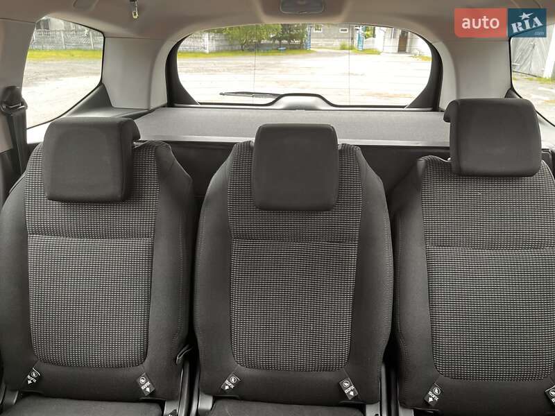 Мікровен Peugeot 5008 2009 в Костопілі