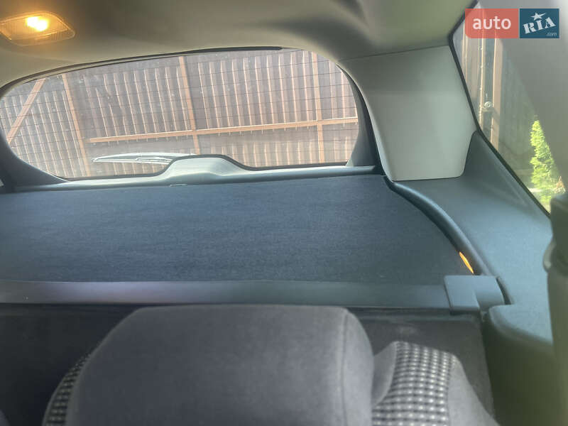 Микровэн Peugeot 5008 2012 в Львове