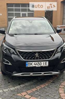 Позашляховик / Кросовер Peugeot 5008 2017 в Луцьку