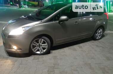 Микровэн Peugeot 5008 2011 в Тернополе