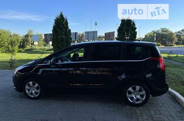 Мікровен Peugeot 5008 2011 в Дубні