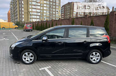 Мікровен Peugeot 5008 2011 в Луцьку