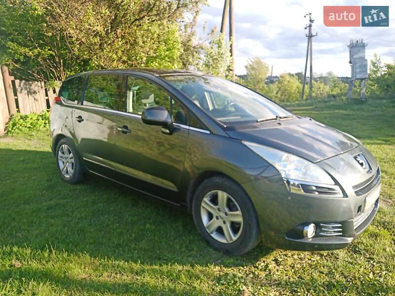 Микровэн Peugeot 5008 2009 в Сумах