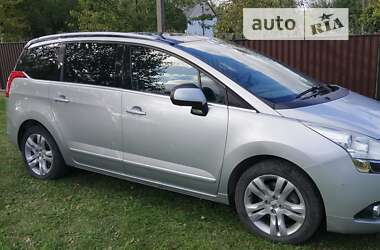 Мікровен Peugeot 5008 2010 в Володимир-Волинському