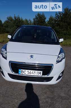 Микровэн Peugeot 5008 2015 в Бродах