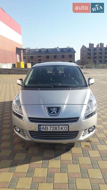 Мікровен Peugeot 5008 2013 в Гайсину