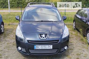 Микровэн Peugeot 5008 2013 в Львове