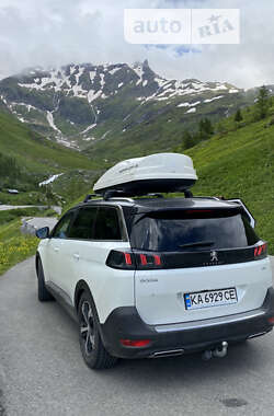 Внедорожник / Кроссовер Peugeot 5008 2021 в Киеве