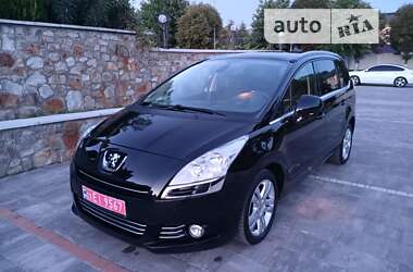 Микровэн Peugeot 5008 2012 в Сокирянах