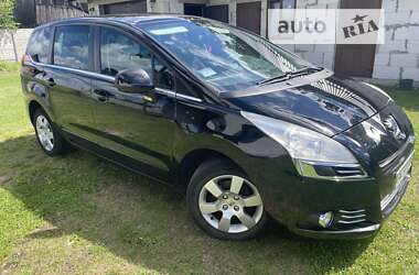 Мікровен Peugeot 5008 2010 в Рівному