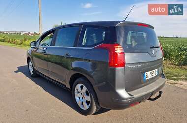 Микровэн Peugeot 5008 2011 в 