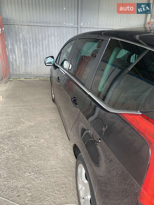 Мікровен Peugeot 5008 2011 в Шепетівці