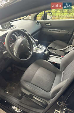 Микровэн Peugeot 5008 2015 в Киеве