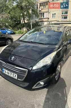 Микровэн Peugeot 5008 2015 в Киеве
