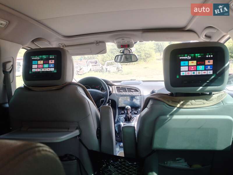 Микровэн Peugeot 5008 2010 в Харькове