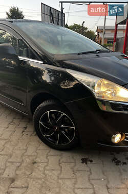 Мікровен Peugeot 5008 2010 в 
