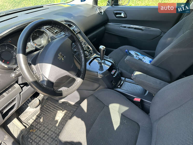 Мікровен Peugeot 5008 2012 в Трускавці