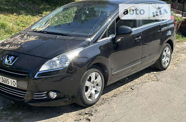 Микровэн Peugeot 5008 2012 в Трускавце