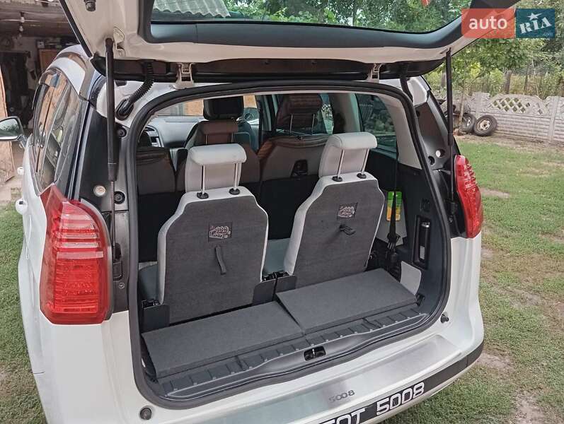 Микровэн Peugeot 5008 2010 в Богодухове фото 4 Микровэн Peugeot 5008 2010 в Богодухове