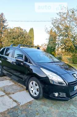 Мікровен Peugeot 5008 2010 в Дубні