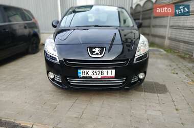 Мікровен Peugeot 5008 2012 в Рівному