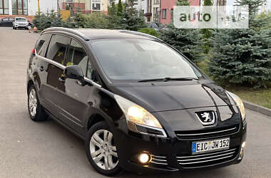 Мікровен Peugeot 5008 2011 в Рівному