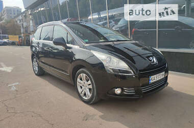 Мікровен Peugeot 5008 2011 в Києві