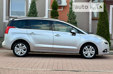 Мікровен Peugeot 5008 2012 в Стрию