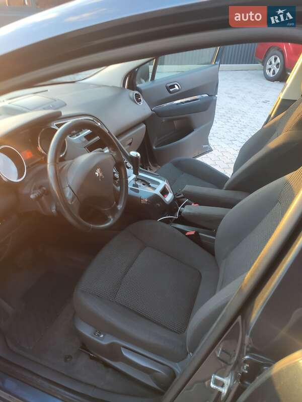 Микровэн Peugeot 5008 2012 в Львове
