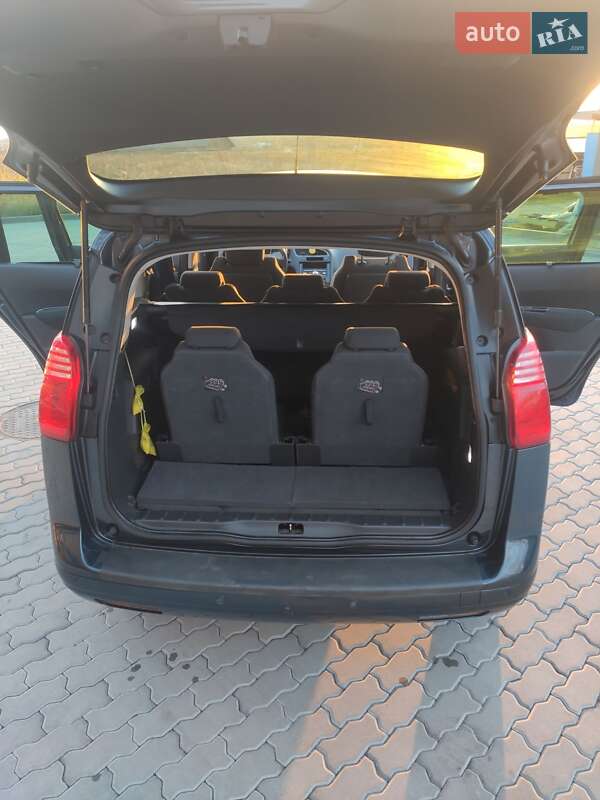 Микровэн Peugeot 5008 2012 в Львове