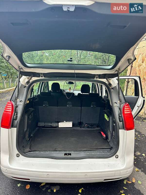 Микровэн Peugeot 5008 2010 в Ровно