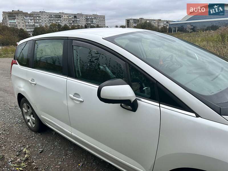Микровэн Peugeot 5008 2010 в Ровно