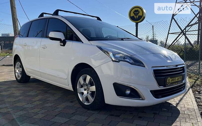 Мікровен Peugeot 5008 2016 в Стрию