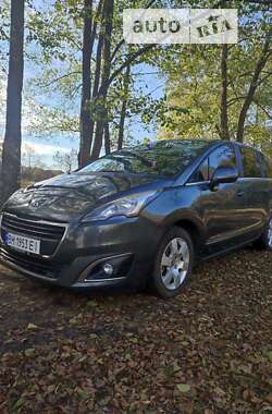 Мікровен Peugeot 5008 2013 в Сумах