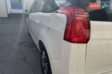 Микровэн Peugeot 5008 2016 в 