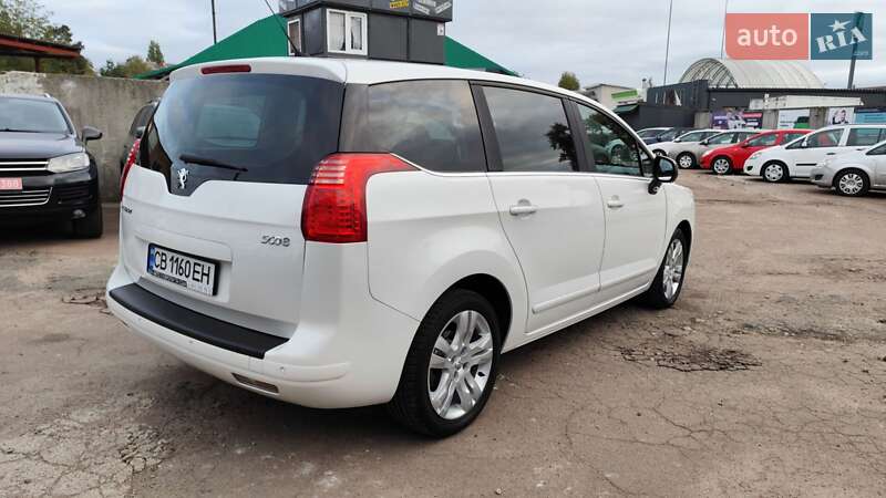 Микровэн Peugeot 5008 2011 в Чернигове