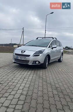 Мікровен Peugeot 5008 2011 в Яворові