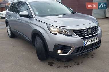 Внедорожник / Кроссовер Peugeot 5008 2017 в Новоархангельске