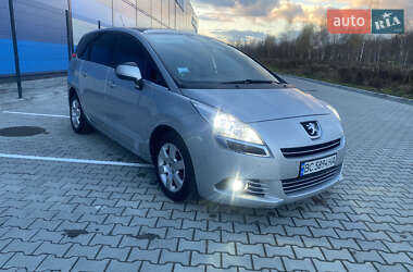 Микровэн Peugeot 5008 2013 в Львове