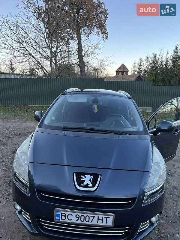 Мікровен Peugeot 5008 2013 в Перемишлянах