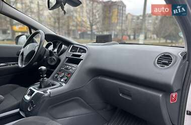 Мікровен Peugeot 5008 2011 в Івано-Франківську