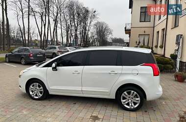 Мікровен Peugeot 5008 2010 в Моршині