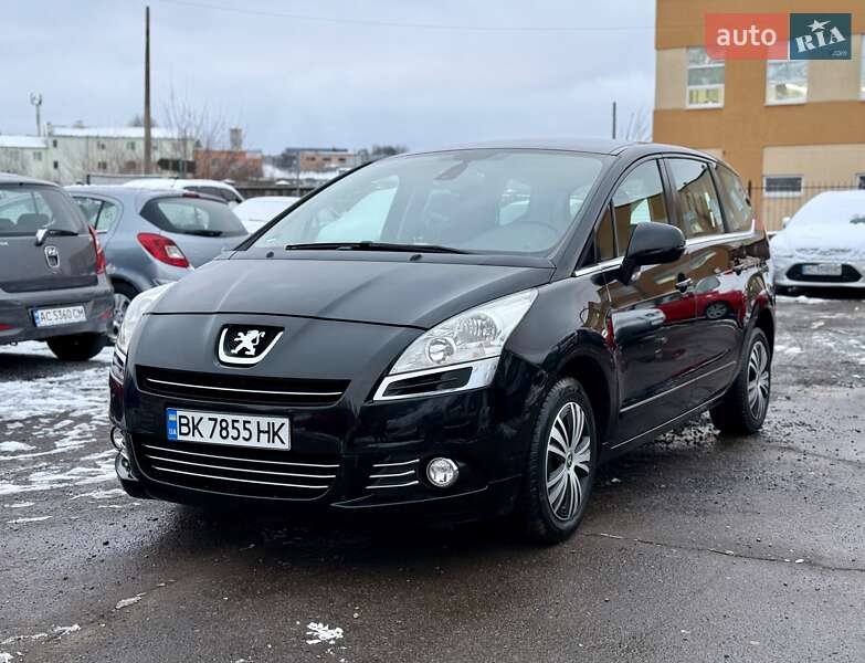 Микровэн Peugeot 5008 2010 в Ровно