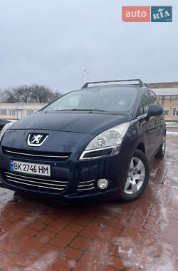 Мікровен Peugeot 5008 2010 в Полтаві