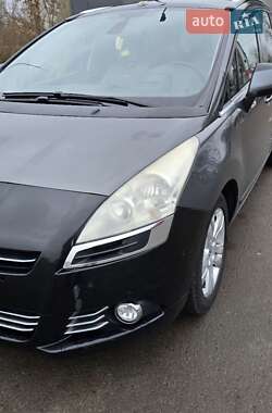 Мікровен Peugeot 5008 2010 в Острозі