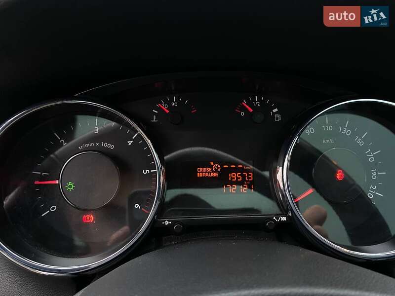 Микровэн Peugeot 5008 2011 в Днепре