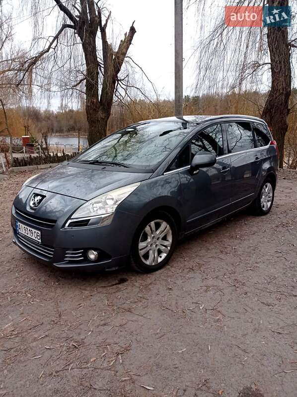 Микровэн Peugeot 5008 2011 в Белой Церкви